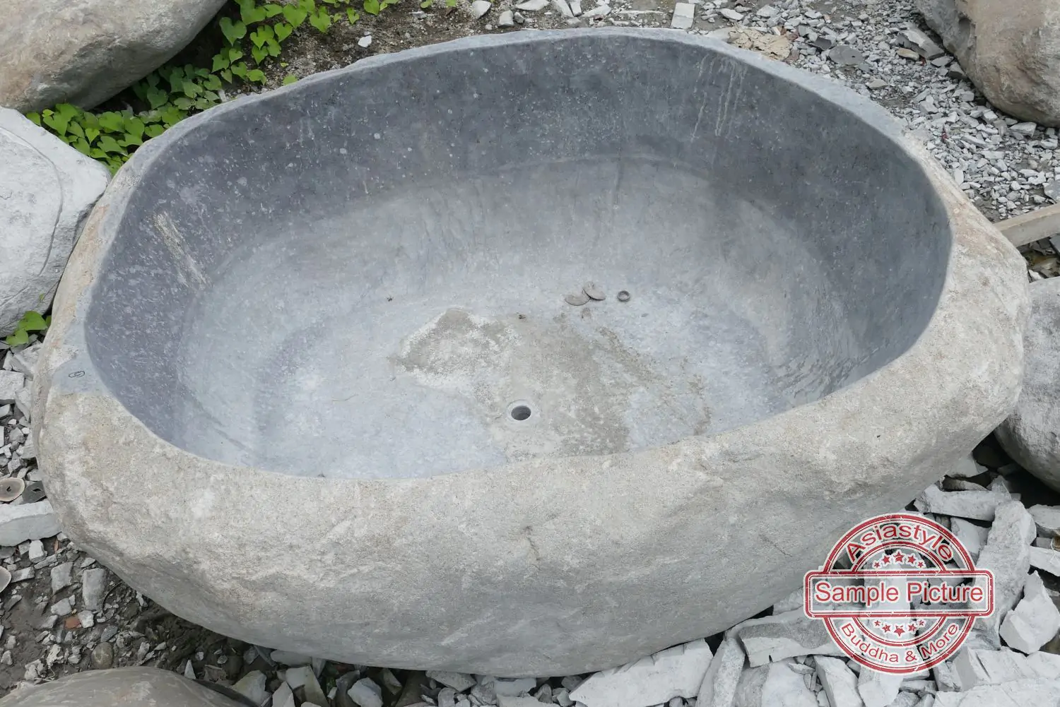  Product image 2 of the product “Riverstone basin, natural surface, polished inside. Dia approx 161-170cm Height 71-80cm ”